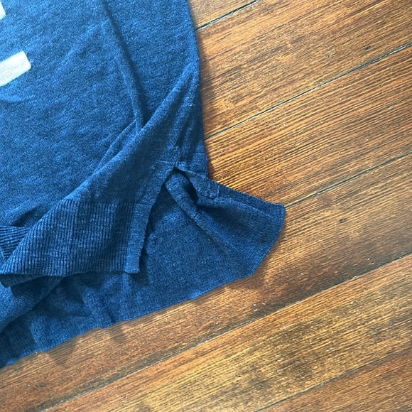 Navy blue Gap sweater Love size small - Picture 5 of 6